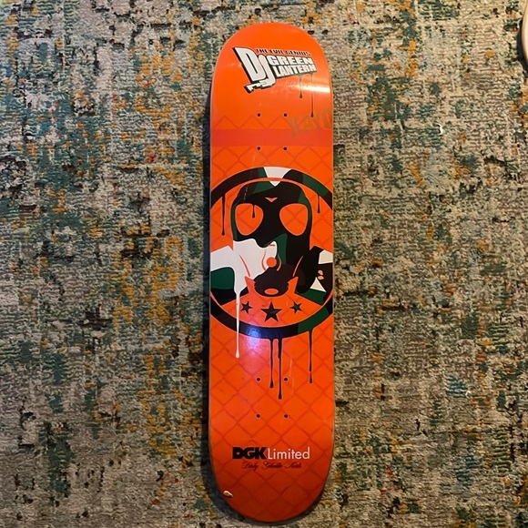DGK Green lantern skateboard - Picture 1 of 2